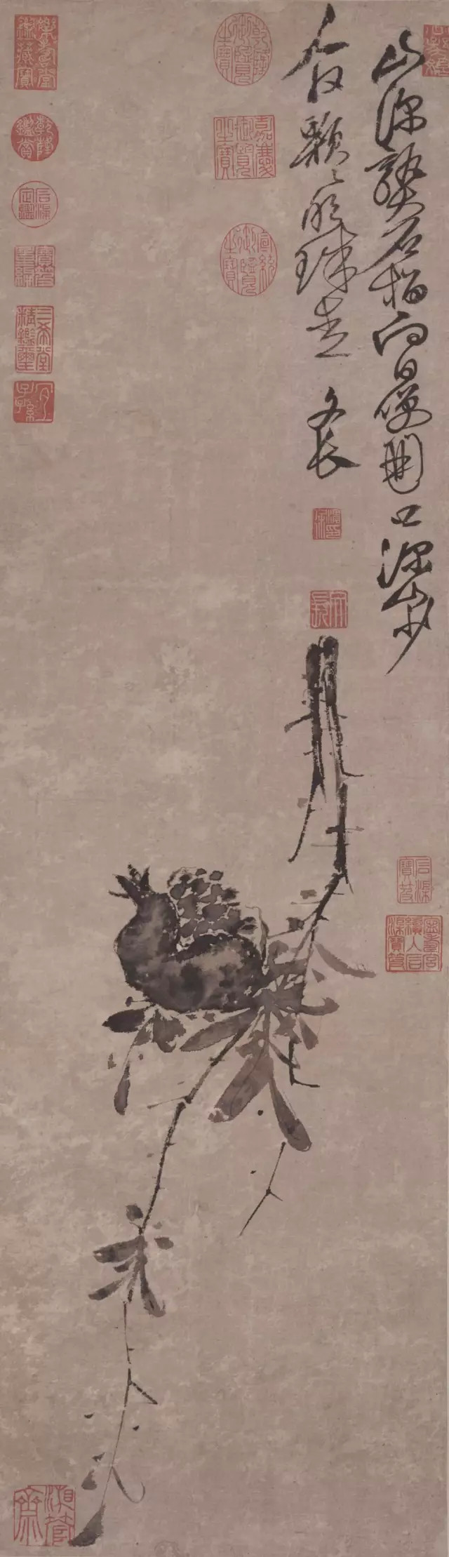 徐渭 榴实图 91.4×26.6cm 台北故宫博物院藏