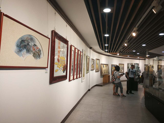 “道法自然”江西·景德镇中青年陶瓷艺术展开幕