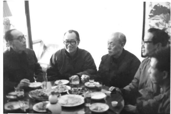 左起：叶盛兰、许麟庐、何海霞、萧盛萱